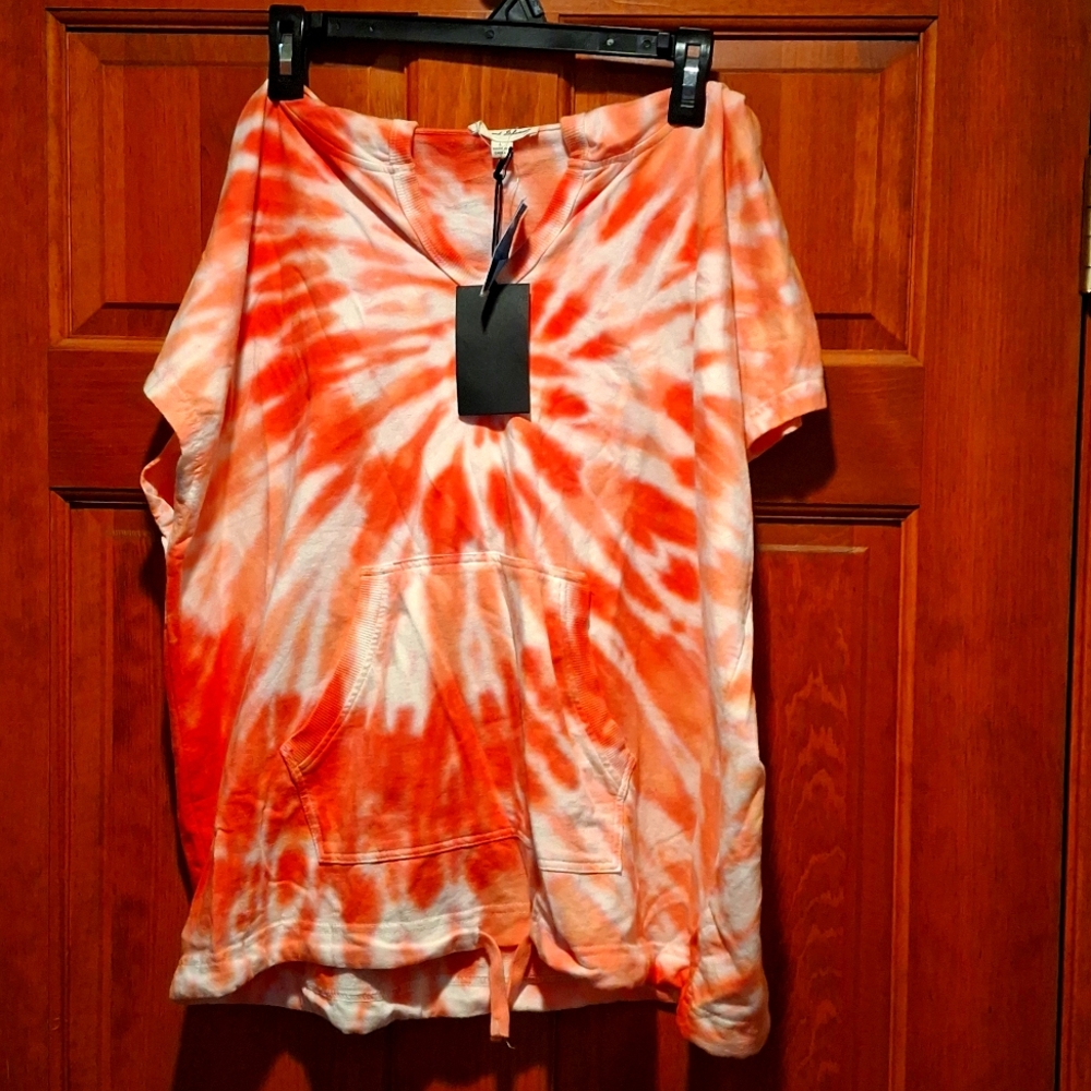 Orange tie dye short sleeve with hood. Size large.
